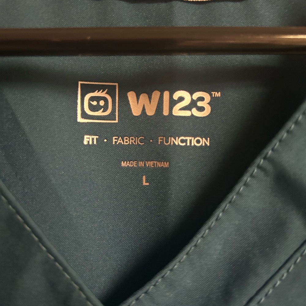 WI23 Dark Teal Scrub Top